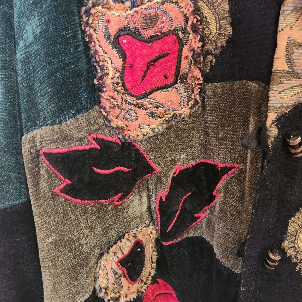 Embroidered Patchwork Jacket - Picture 9 of 10